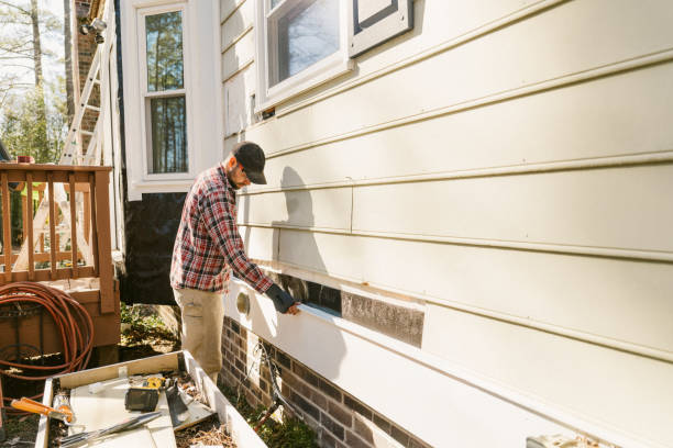Trusted Siding Contractor service in Carrollton, IL - Creative Siding